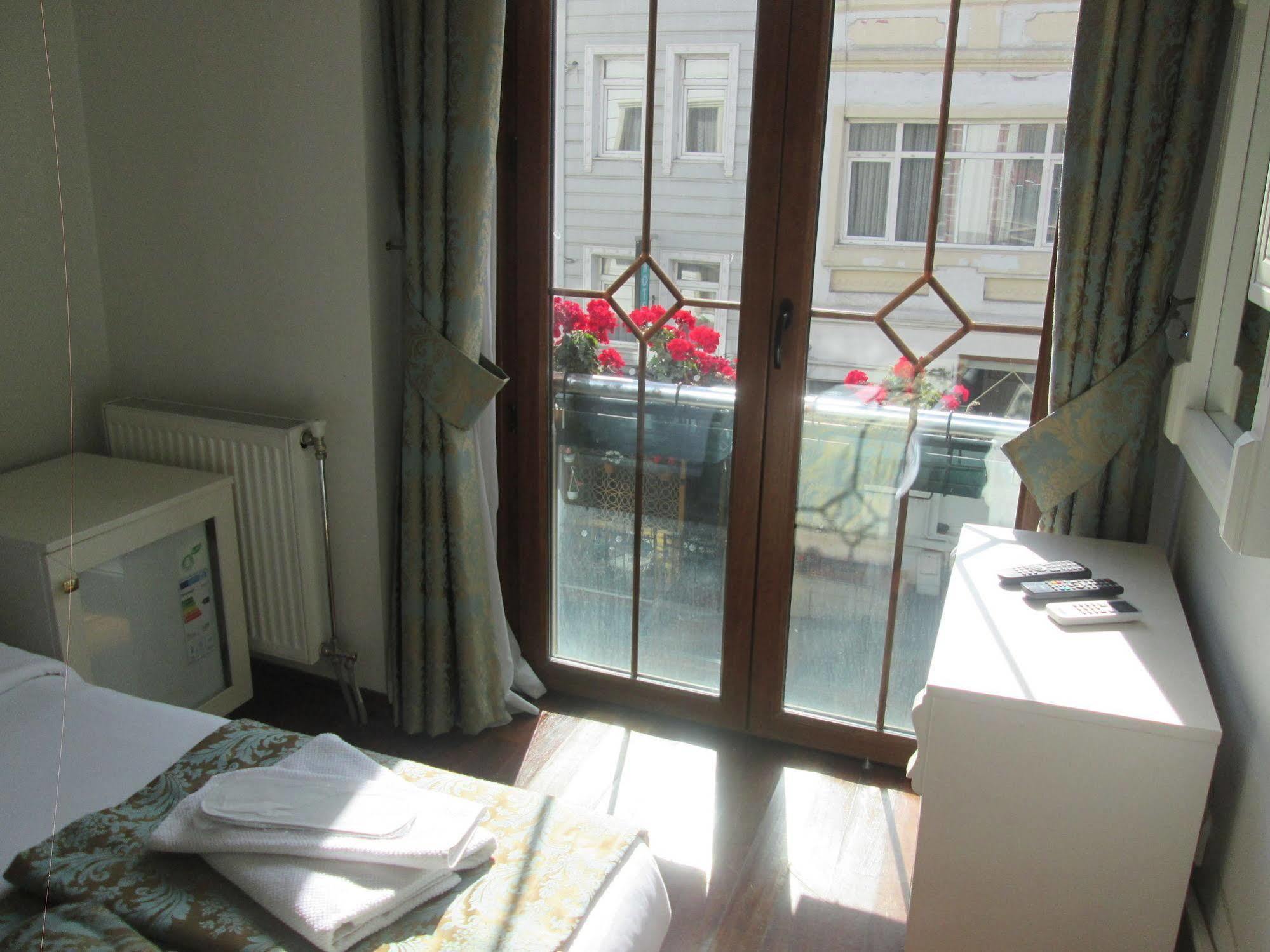 La Petite Maison Hotel Istambul Exterior foto